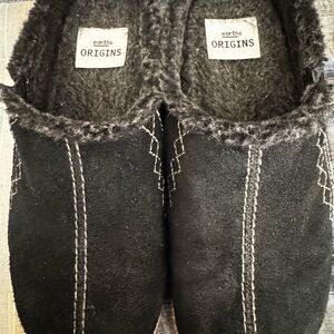 Earth Origins Black Slippers